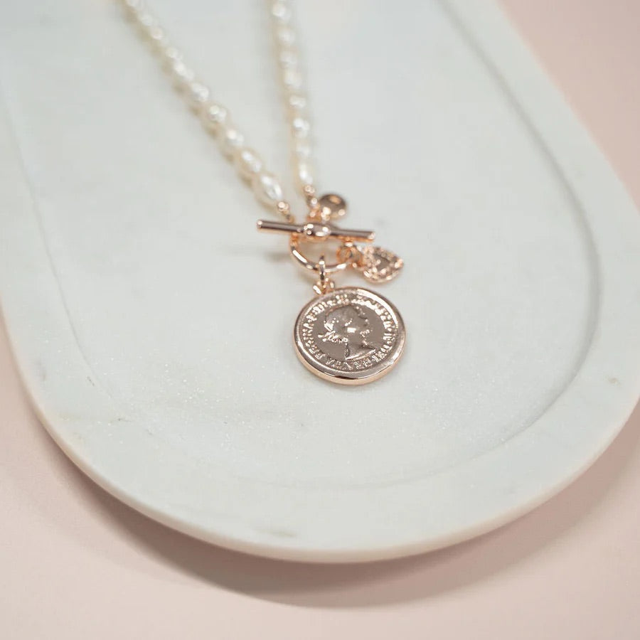 LillyCo Coin + Pearl Short Necklace L1864