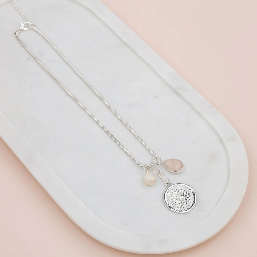 LillyCo Short Circle&Pearl Necklace L1825