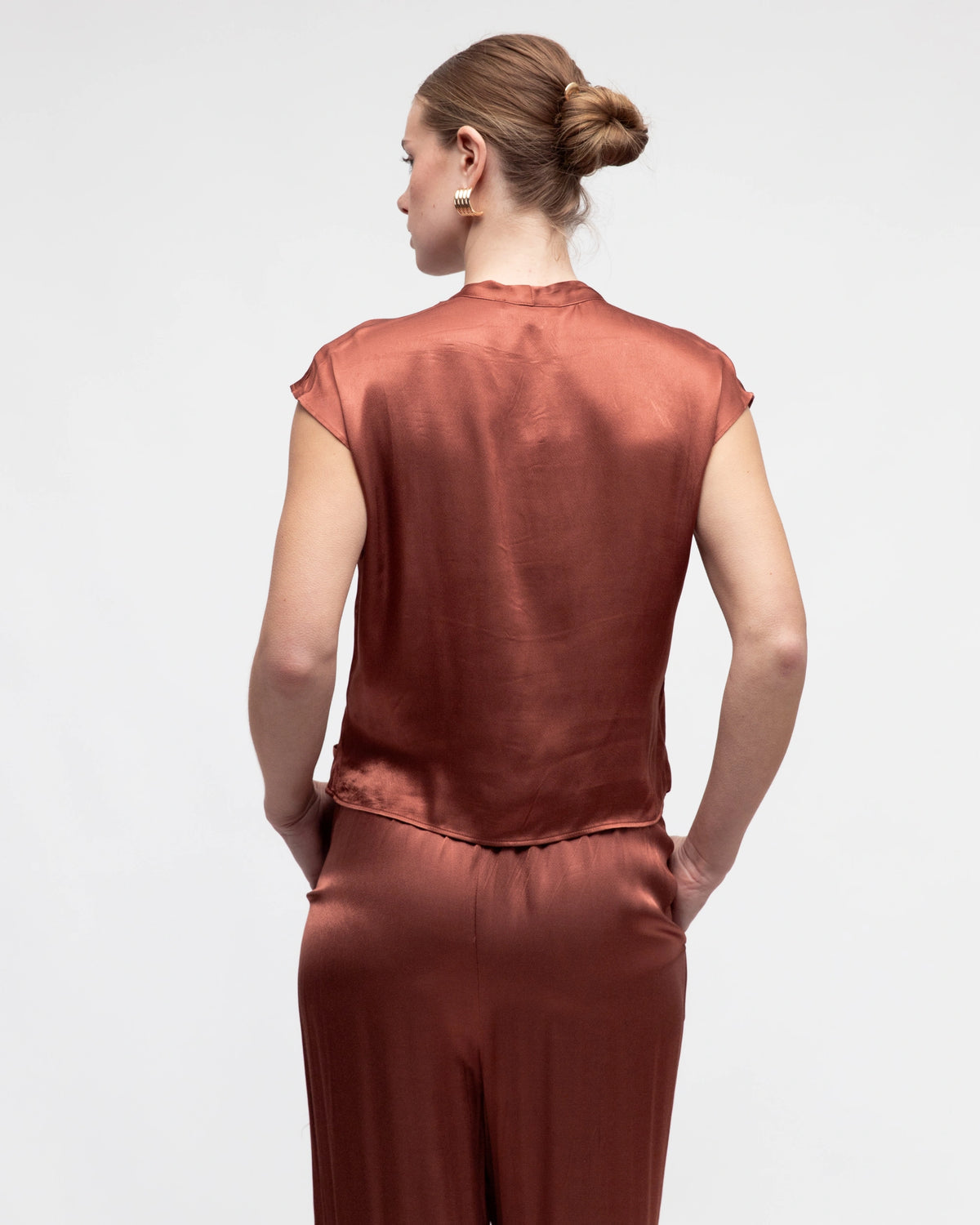 White Closet Hera Cross Top TF10464