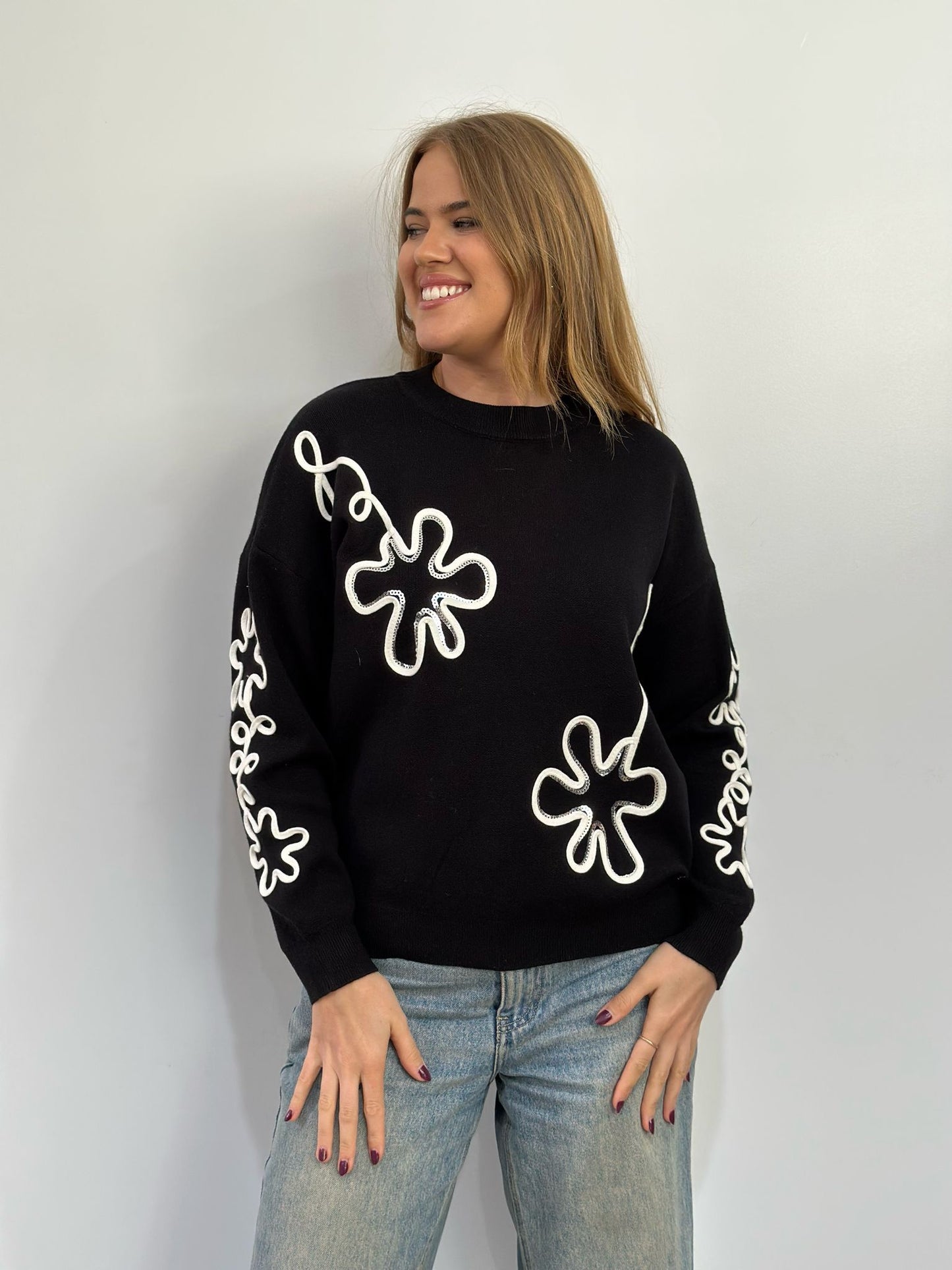 Sambara Contrast Flower Knit KN8716