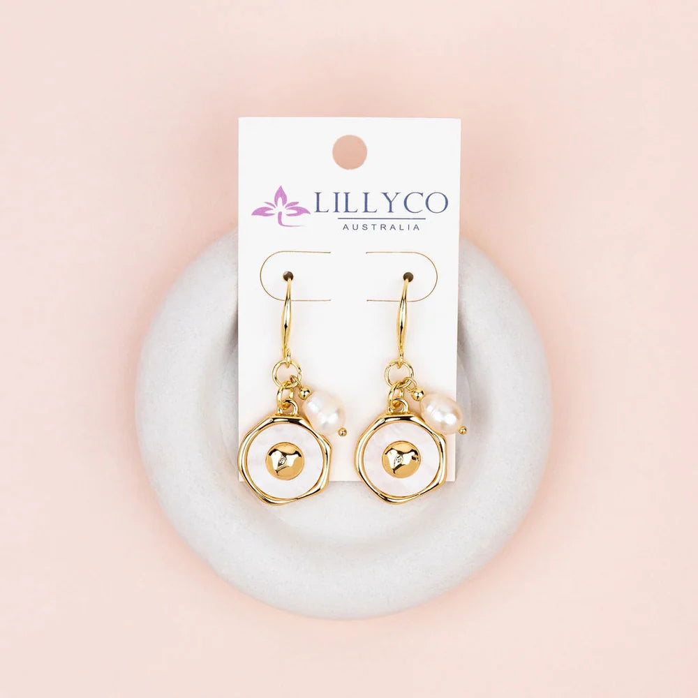 LillyCo Pearl Charm Earring L1945E