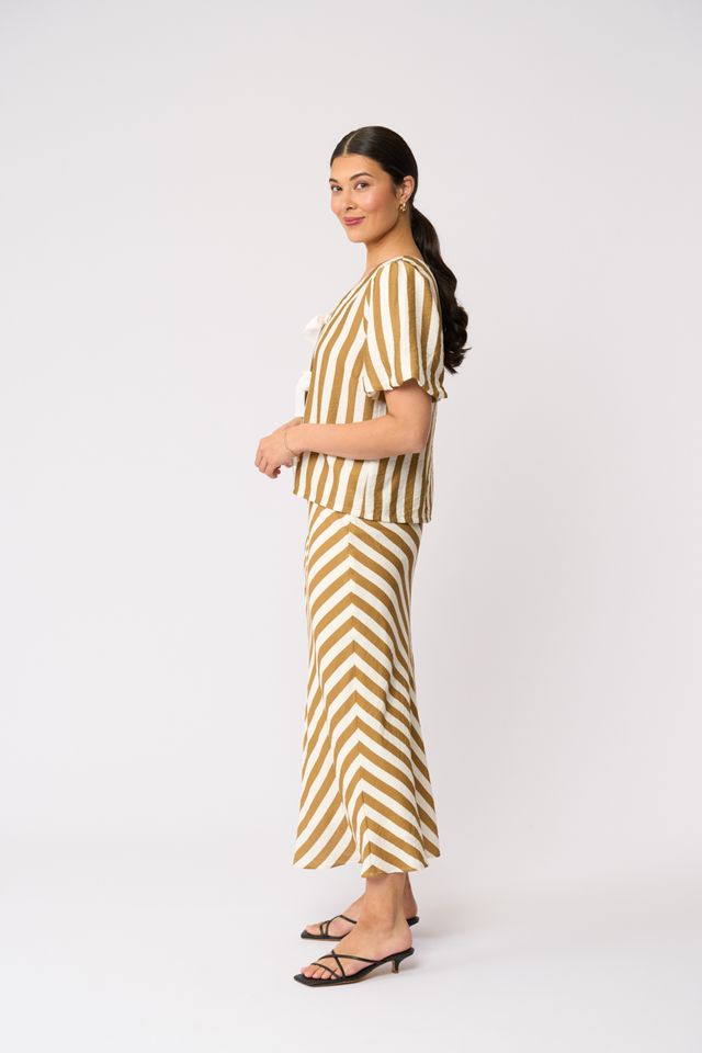 Foil Stripe Right Top FO8640