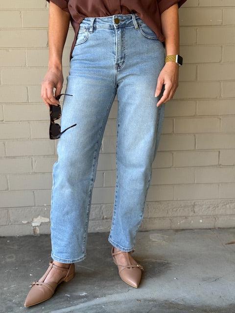 Country Denim Mid Barrel Jean CGJ1826