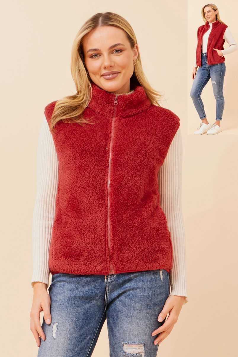 Caroline Morgan Vest V524412