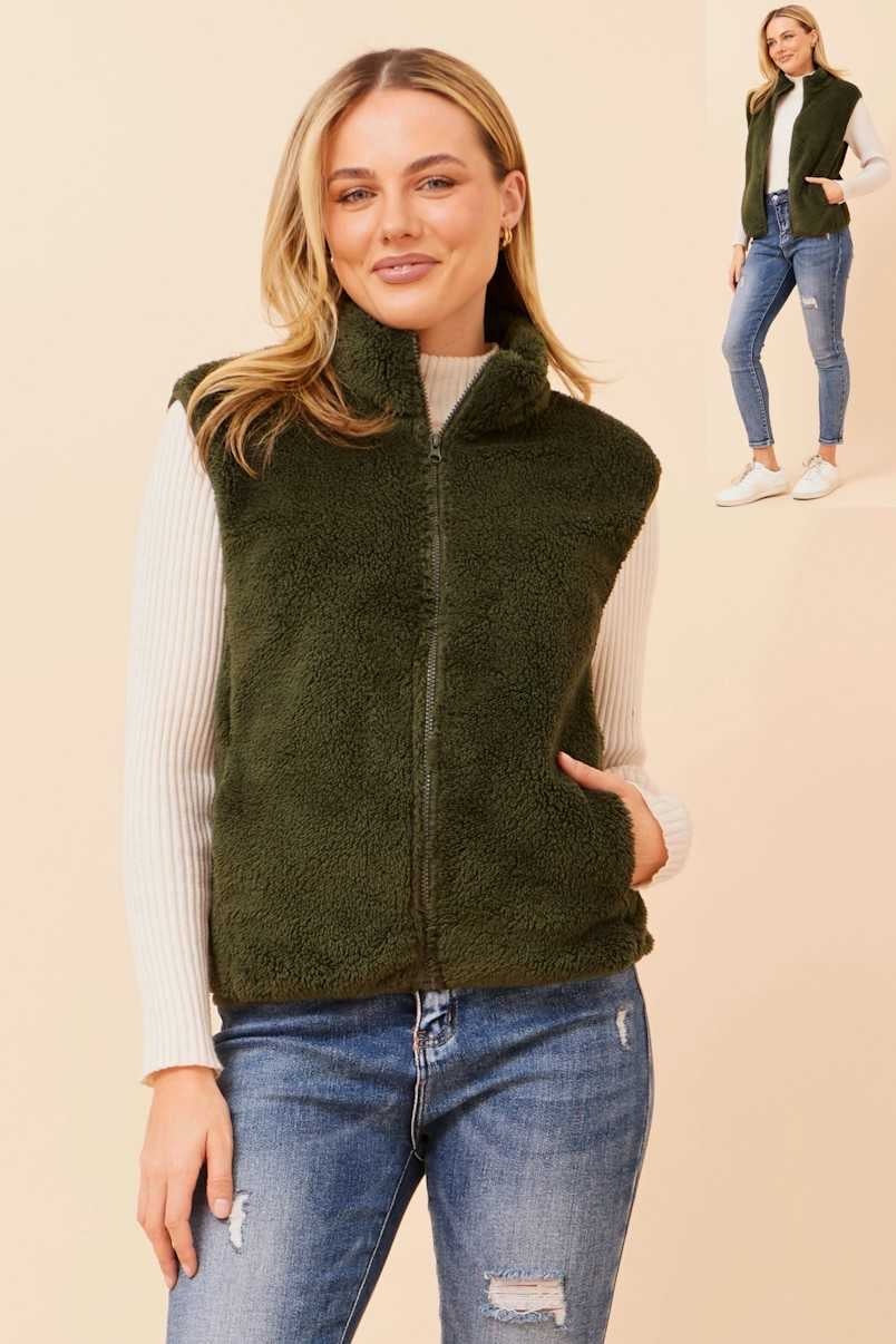 Caroline Morgan Vest V524412