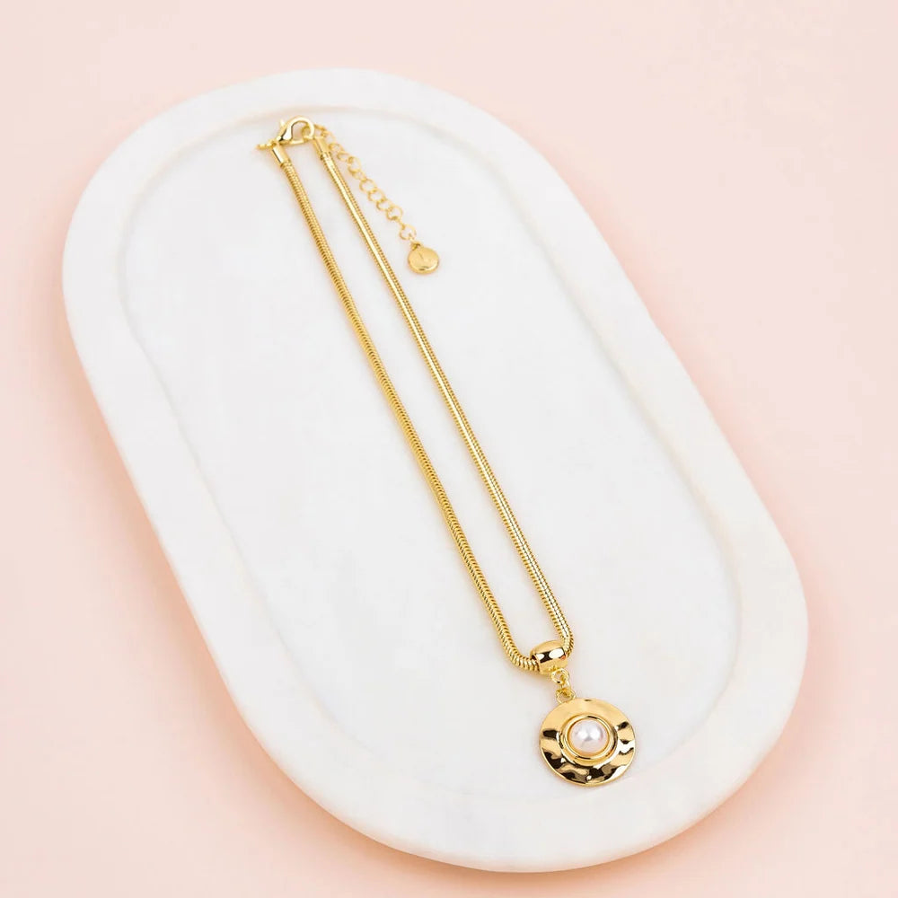 Lilly Co Short Elegance Necklace EC107N