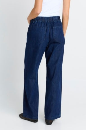 Betty Basics Goldie Jeans Pants BB8424