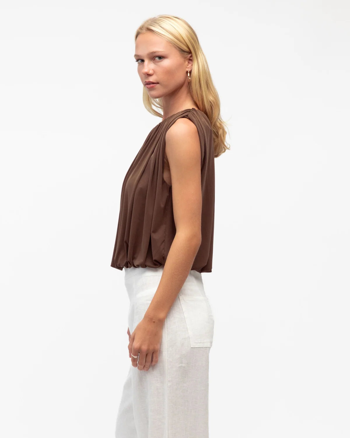 White Closet Bubble Top TF11518