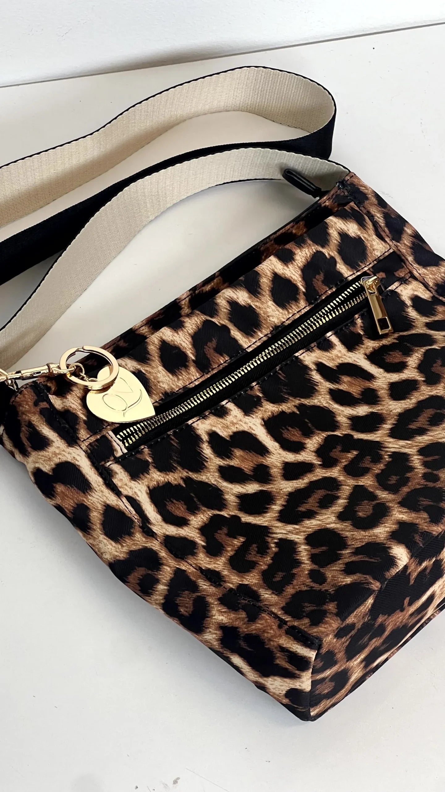 Queen of Hearts Teresa V02 bag - QH104