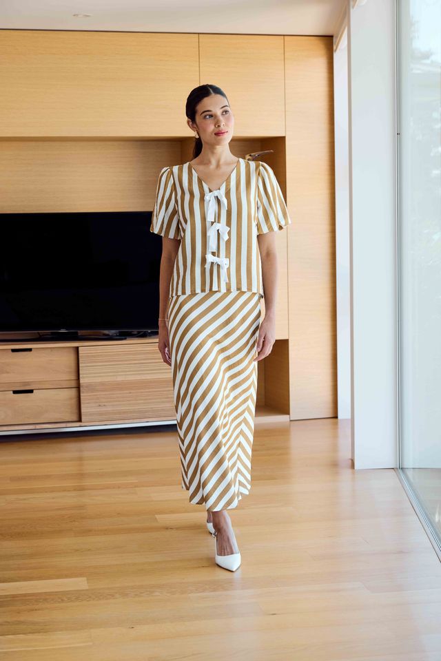 Foil Stripe Right Top FO8640