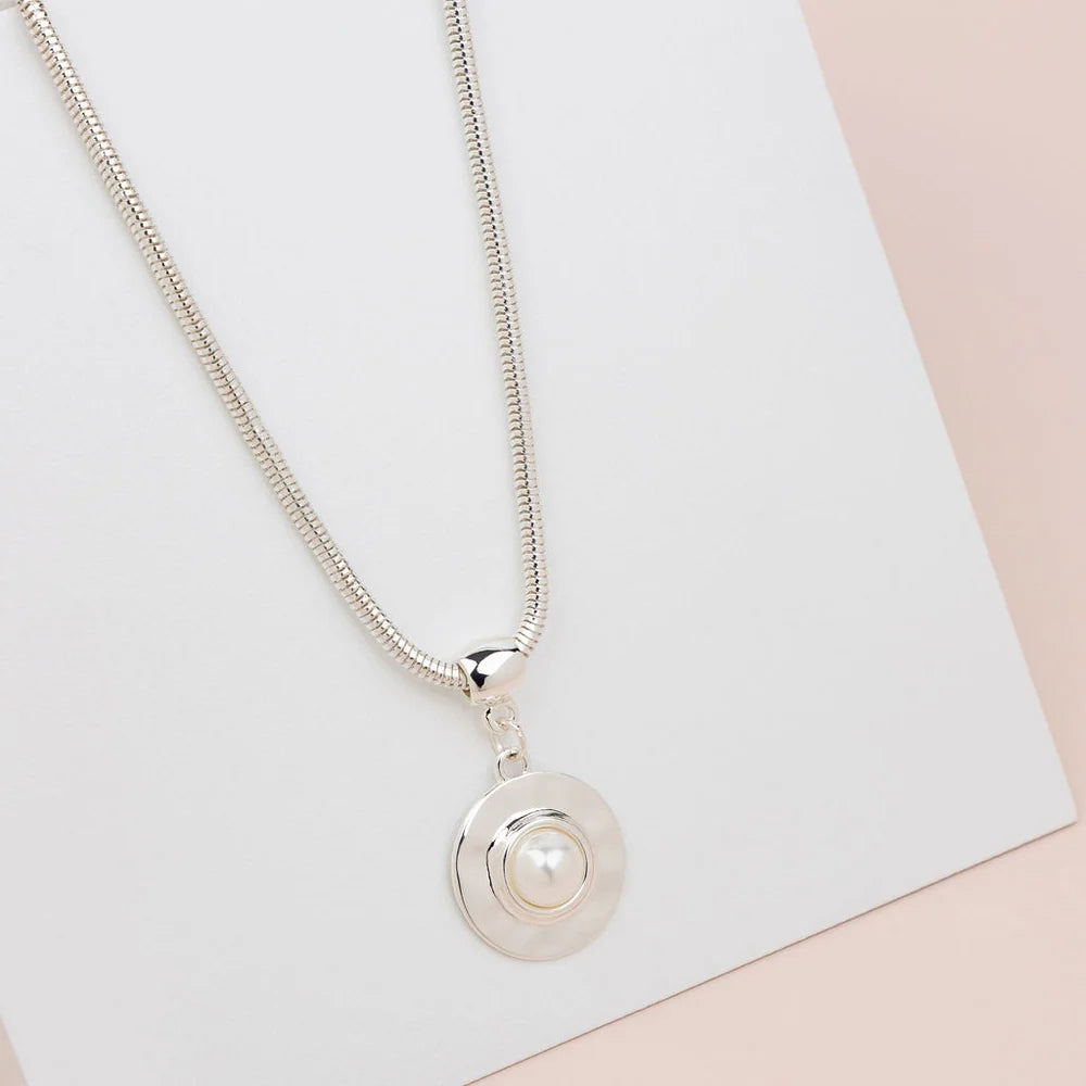 Lilly Co Short Elegance Necklace EC107N