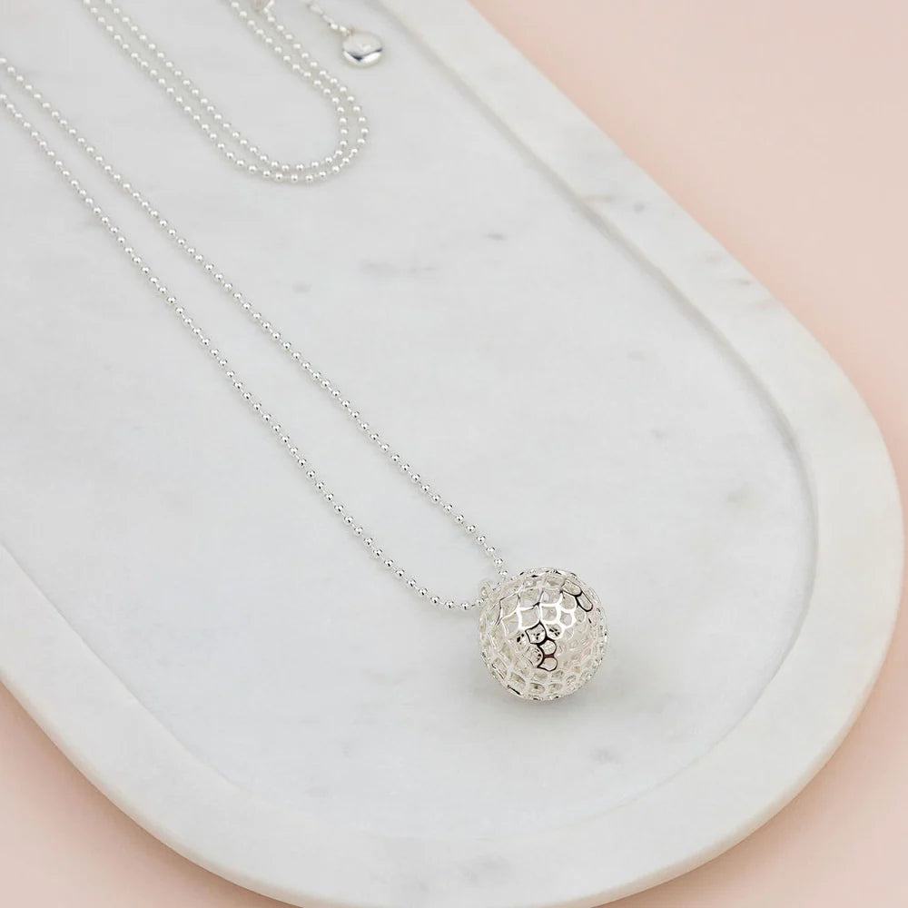 Lilly Co Ball Necklace L1855N