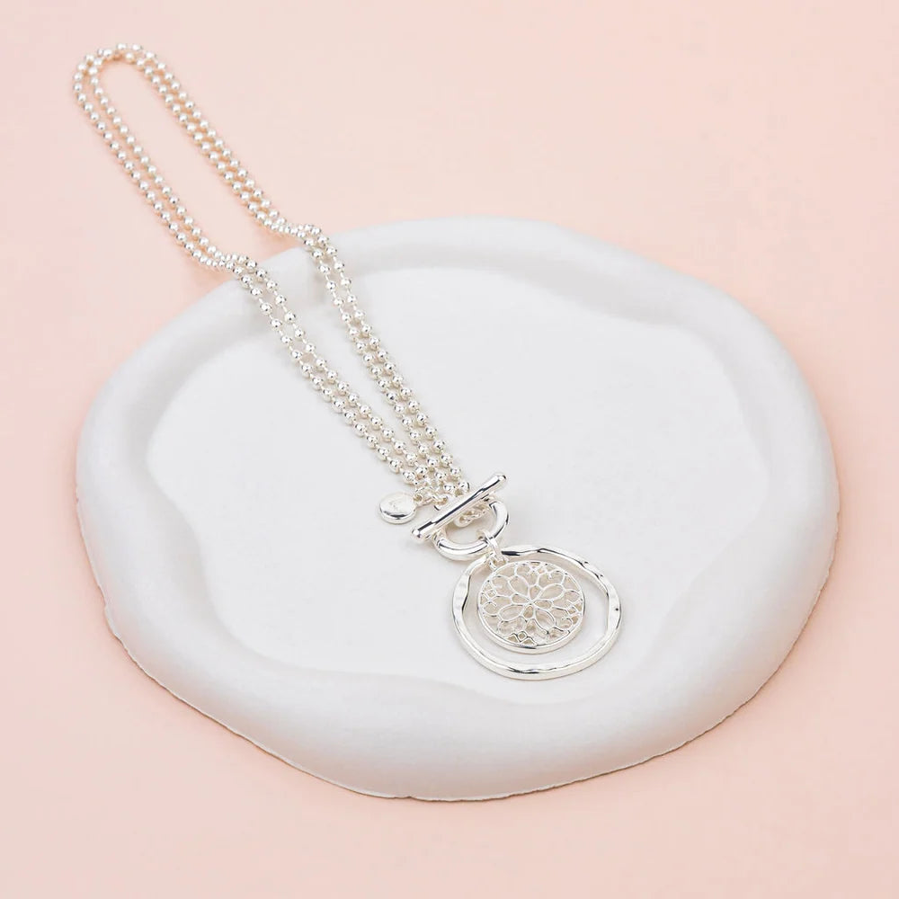 Lilly Co Flower Pendant Necklace  L1929N