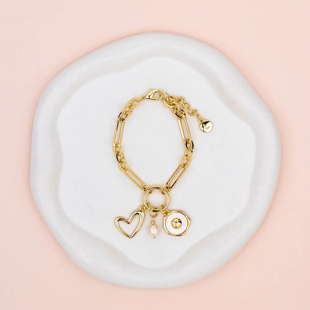 LillyCo Pearl Charm Bracelet L1945B