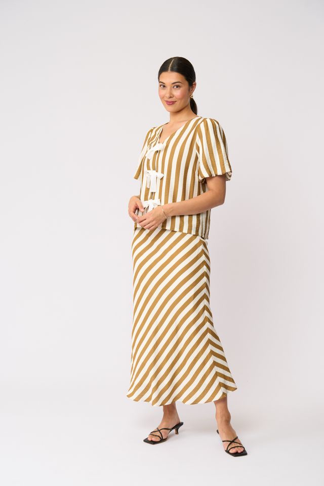 Foil Stripe Right Top FO8640