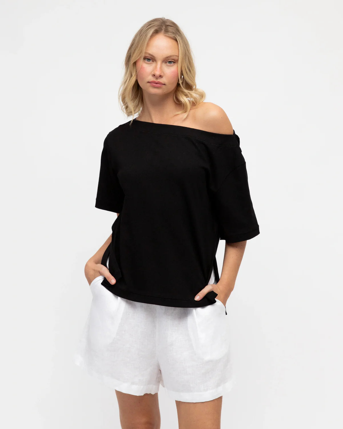 White Closet Jenna Asymmetric Tee TF10936