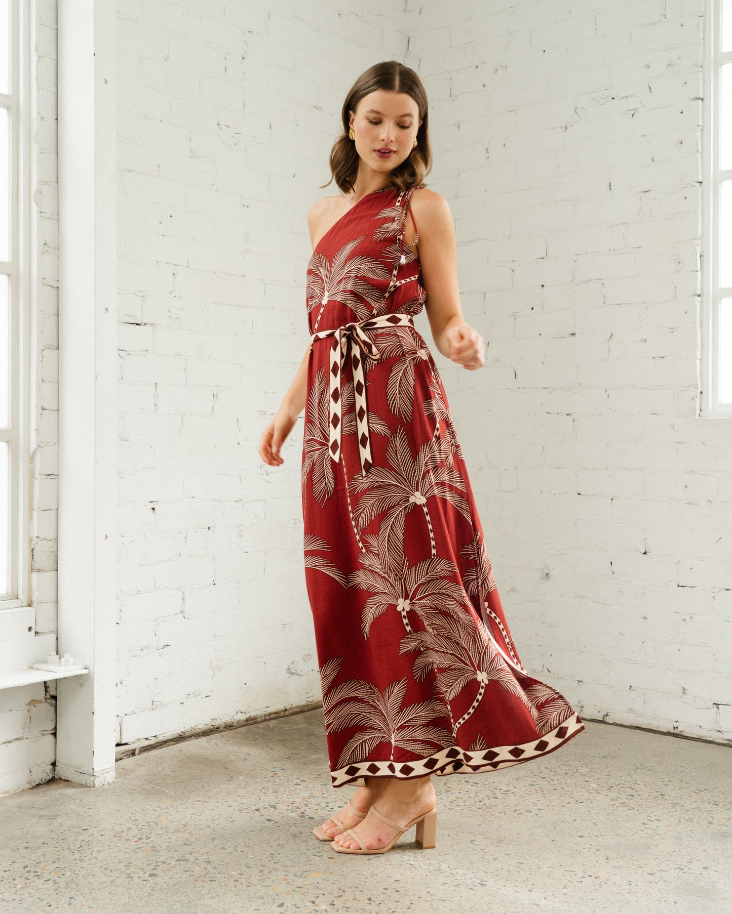 White Closet Buena Vista Maxi Dress TFE11514