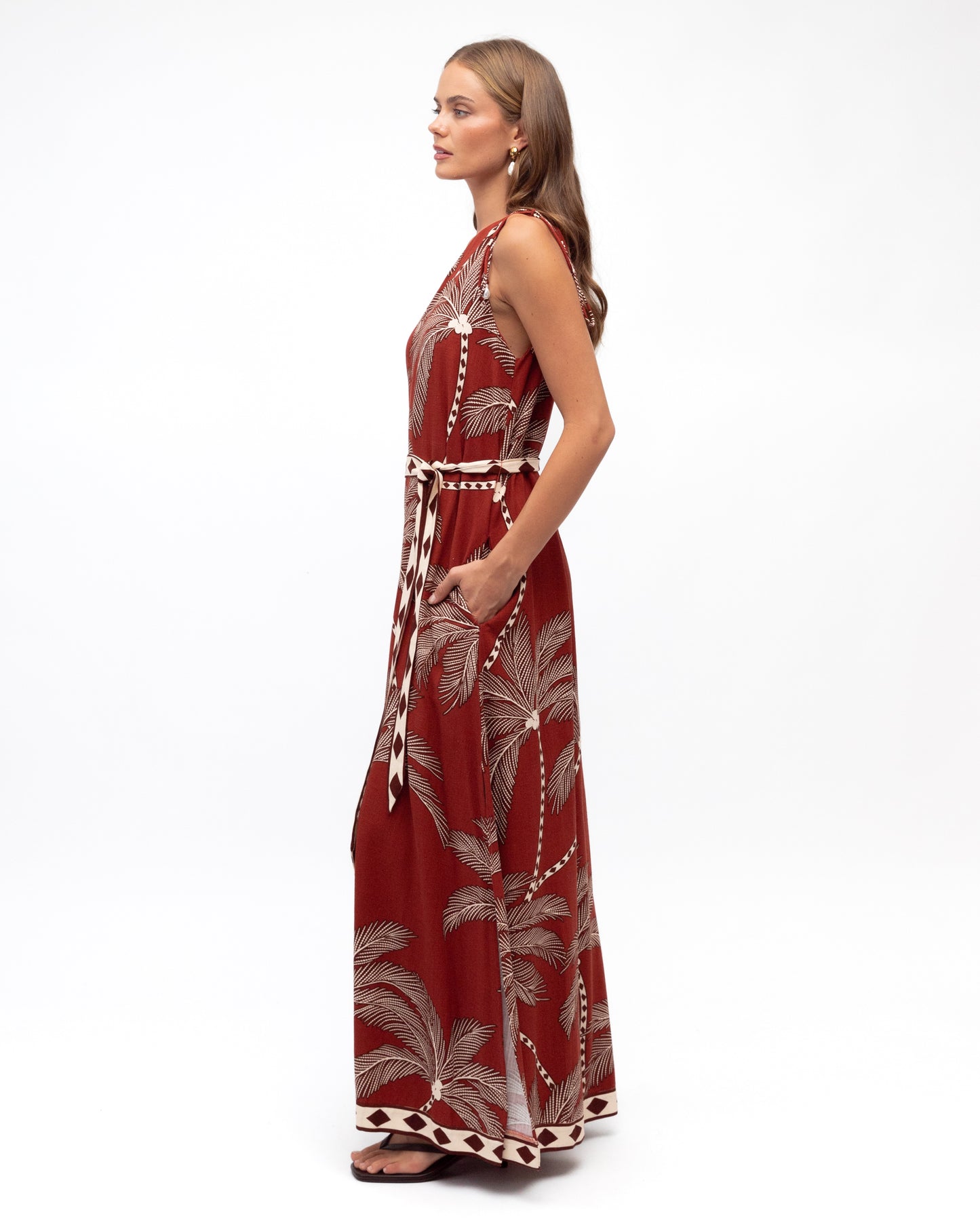 White Closet Buena Vista Maxi Dress TFE11514