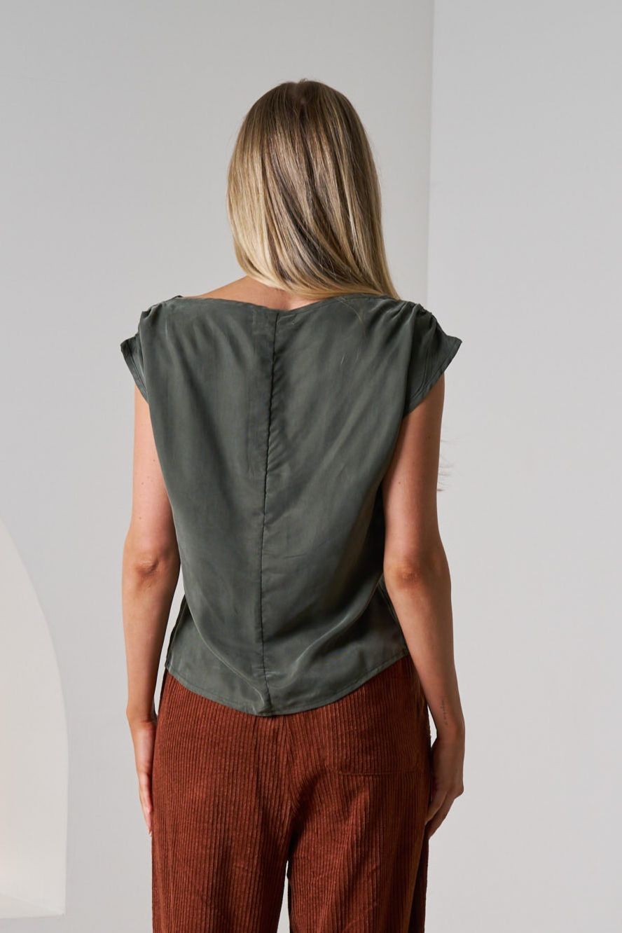 Label of Love Oscar Top REW031001