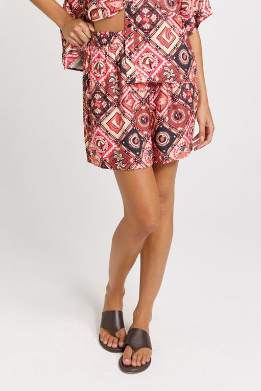 Betty Basic Solstice Short BB8628