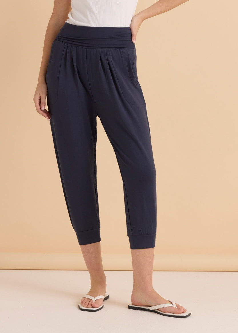 Betty Basic Tilly 3/4 Pant - BB5067