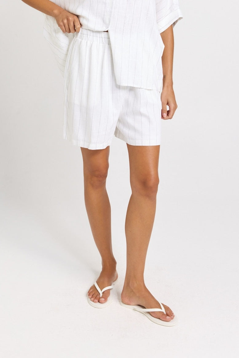 Betty Basic Palm Relax Short BB8620