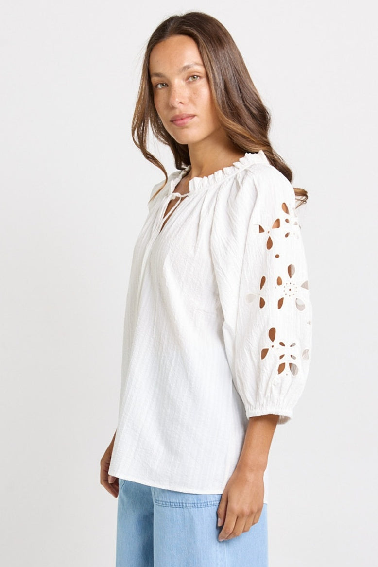 Betty Basic Daisy Top BB8643