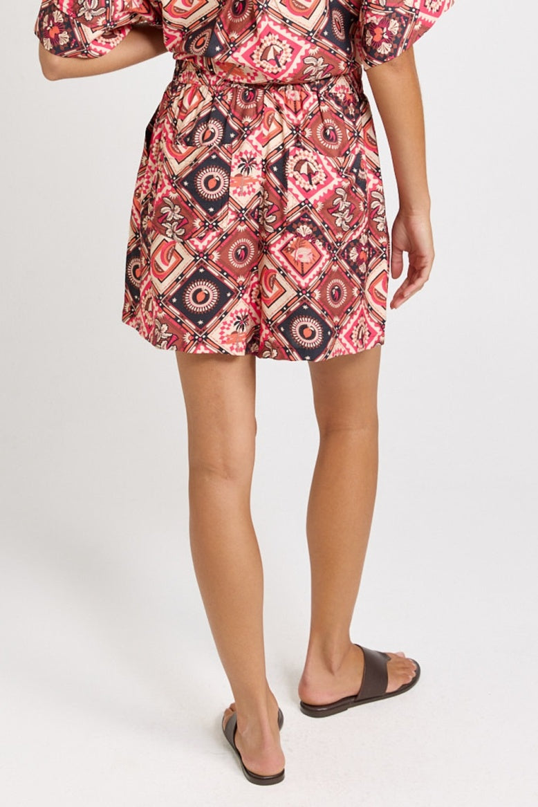 Betty Basic Solstice Short BB8628