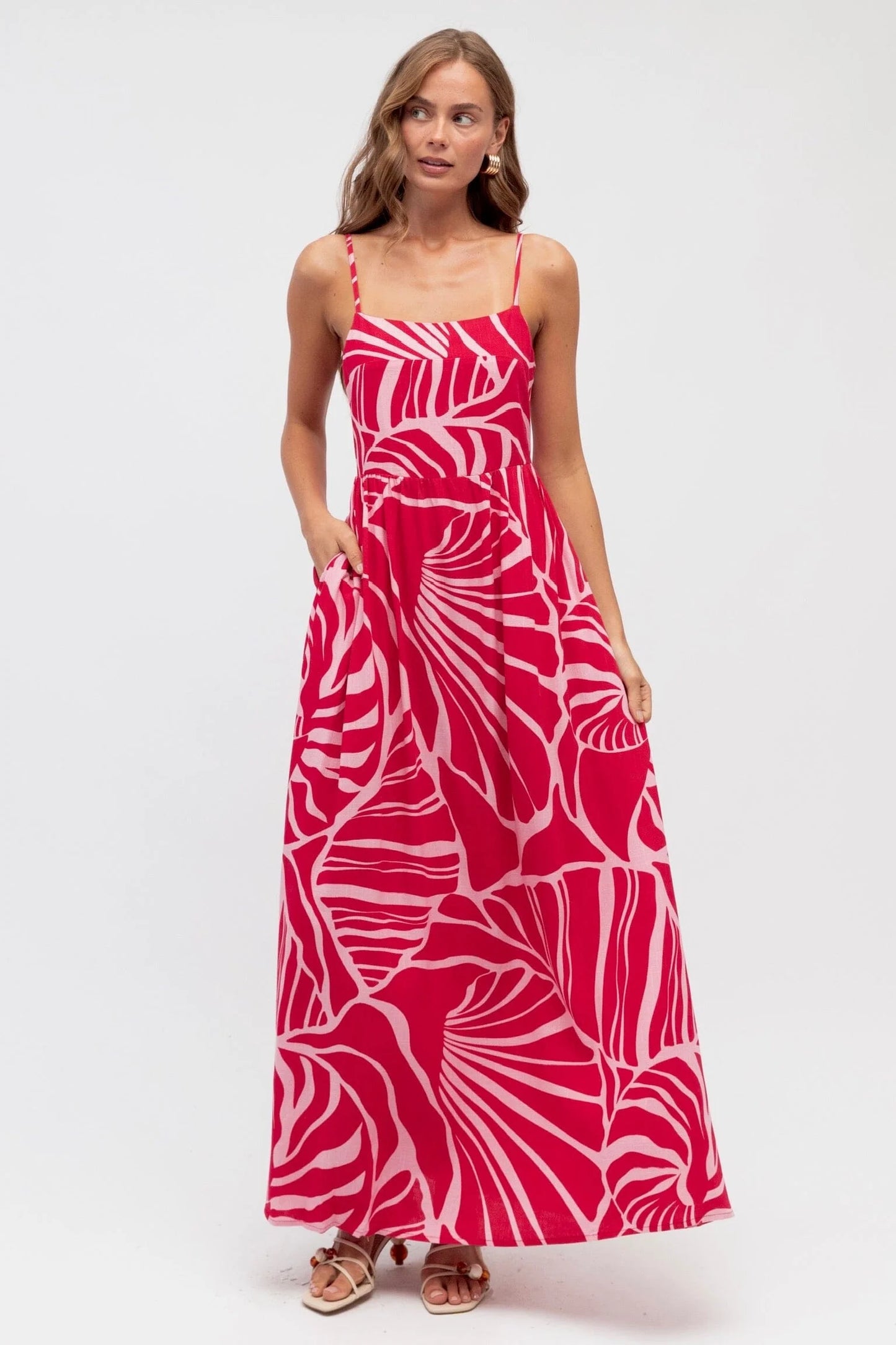 White Closet Gaia Maxi Dress TFE11146